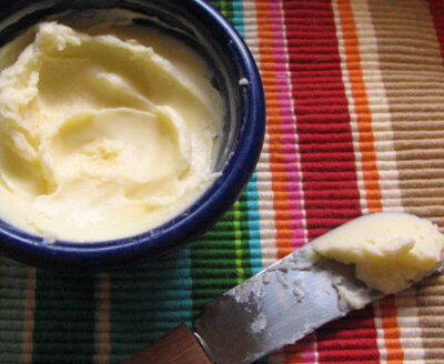 Домашно краве масло