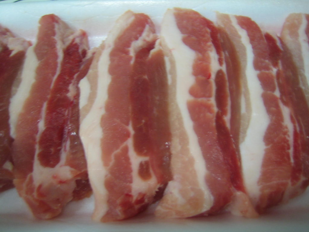 Бекон от домашно прасе