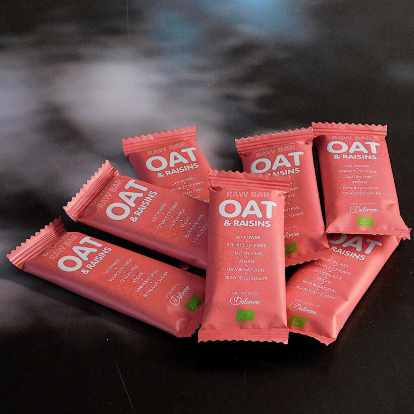 био овесени ядки със стафиди