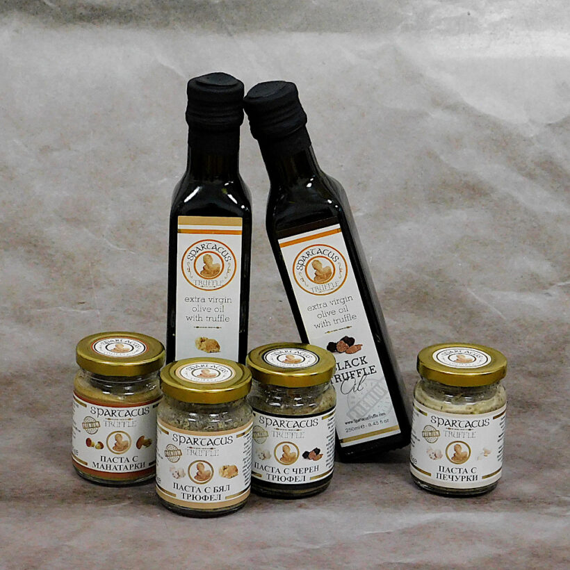 Маслиново масло и паста Spartacus Маслиново масло и паста Spartacus