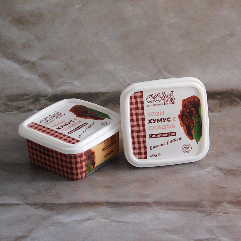 Хумус със сушени домати