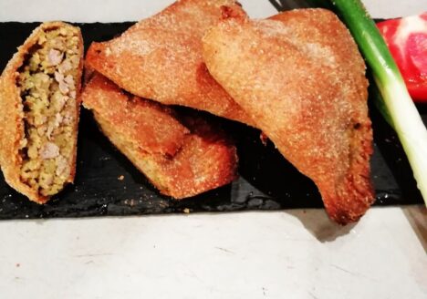 самоса с тиквички и кайма